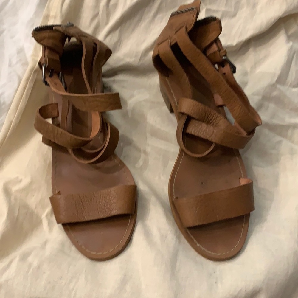 madewell strappy leather sandal